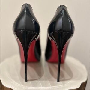 Authentic - Christian Louboutin Black Patent Heels New!Bags included 40.5